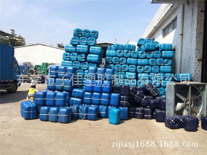 工厂批发白色蓝色食品级塑料化工桶 5升扁罐到25升油漆桶，一站式预包装食品包装解决方案